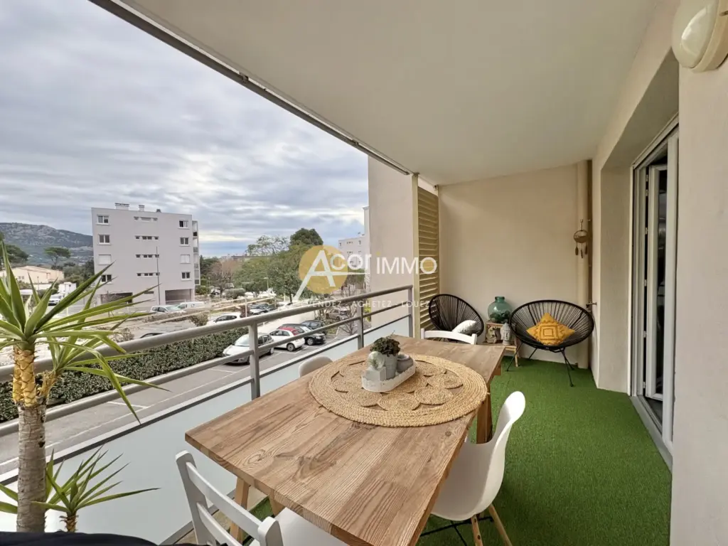 Appartement T2 avec terrasse et parking à Toulon Ouest