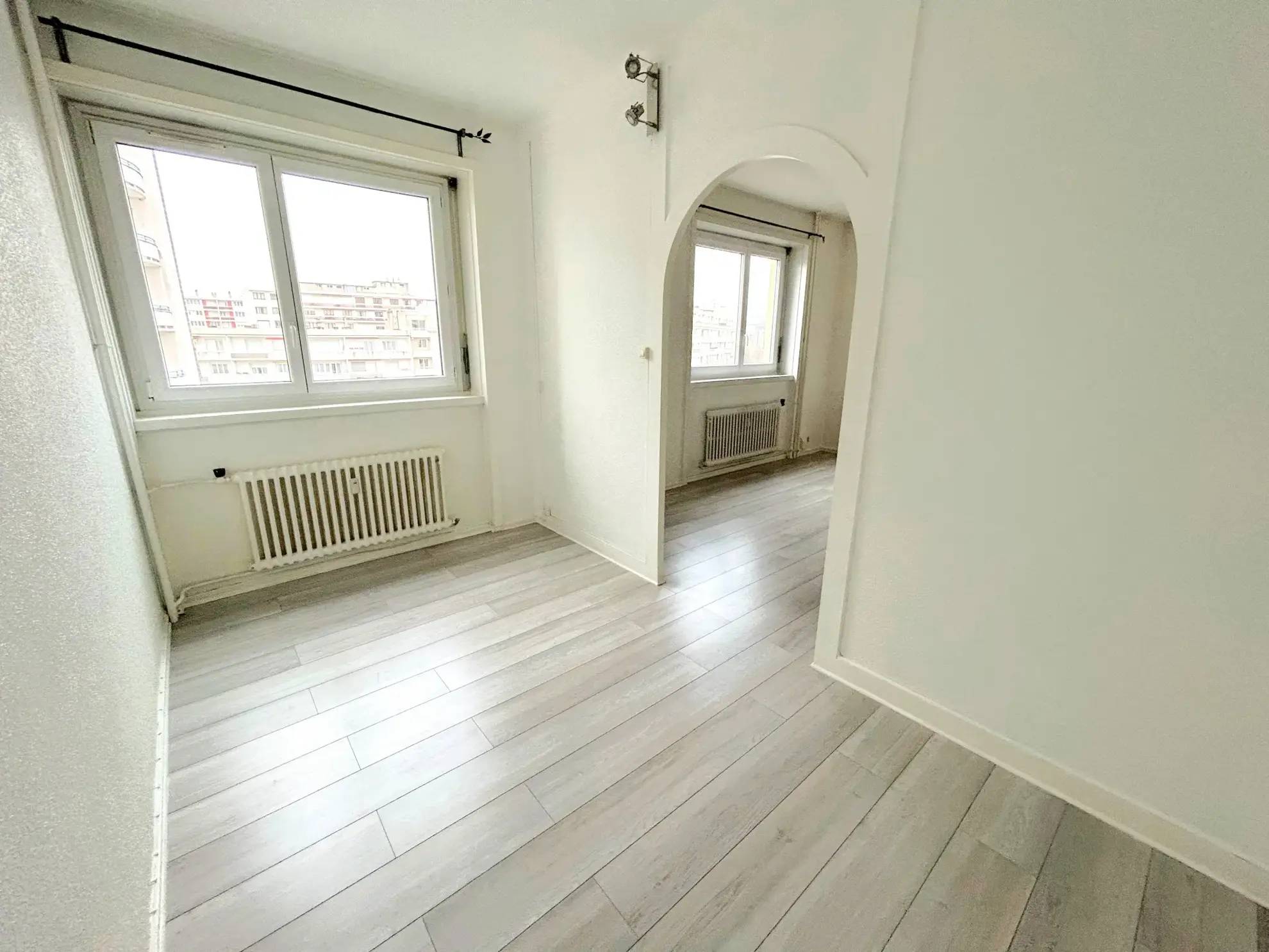 Appartement F2 à vendre à Saint-Étienne avec garage et cave 