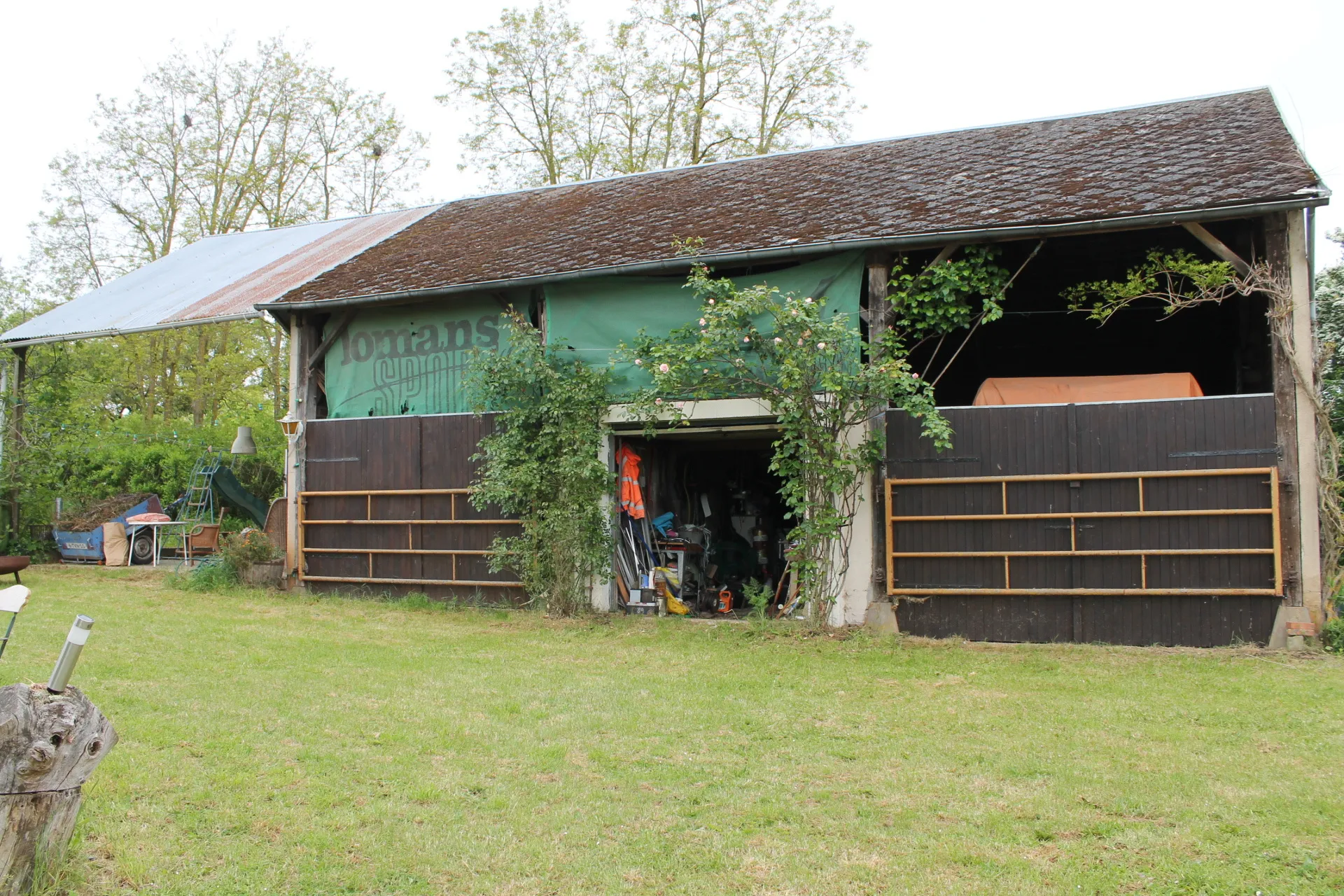 Fermette avec Véranda et Grange à Chateaumeillant sur 2867m² 