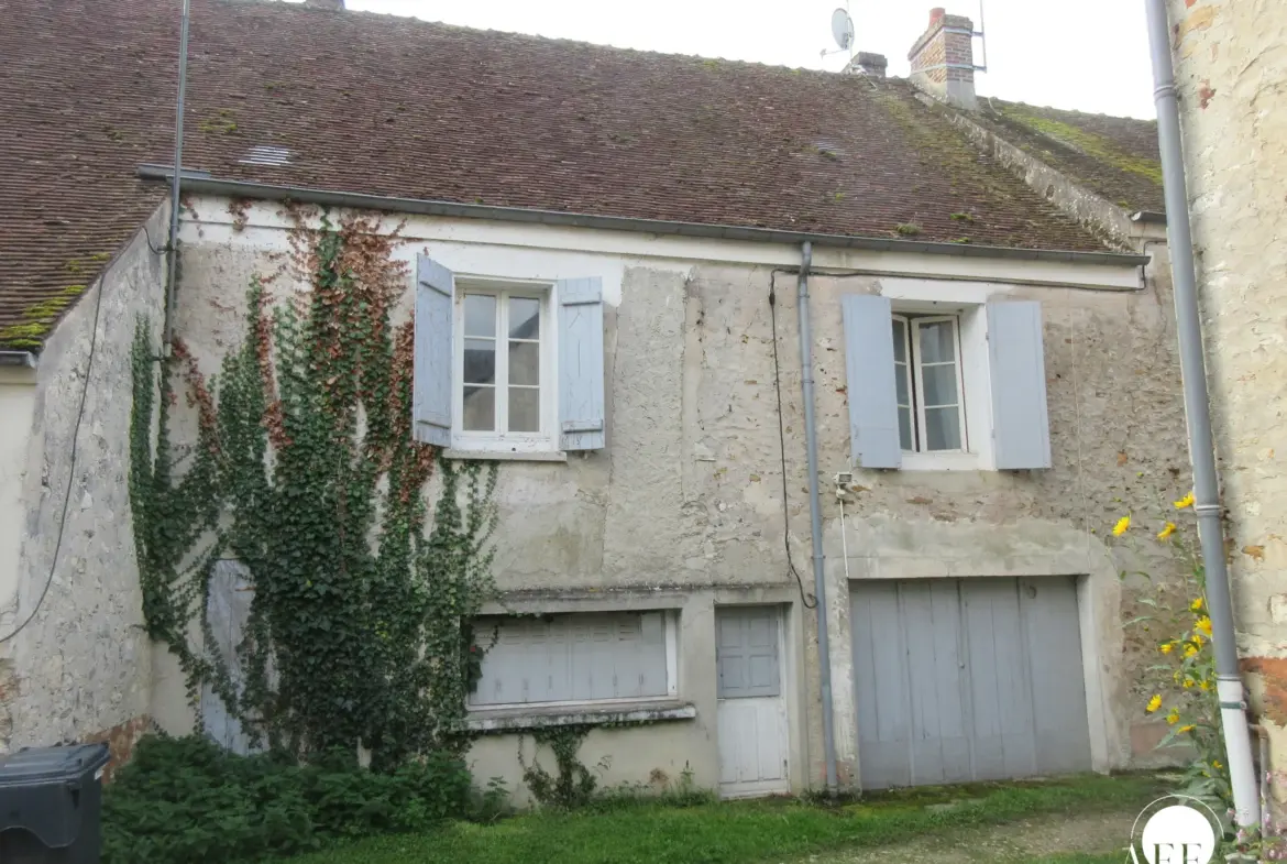 Maison de ville à rénover à Jouy sur Morin 