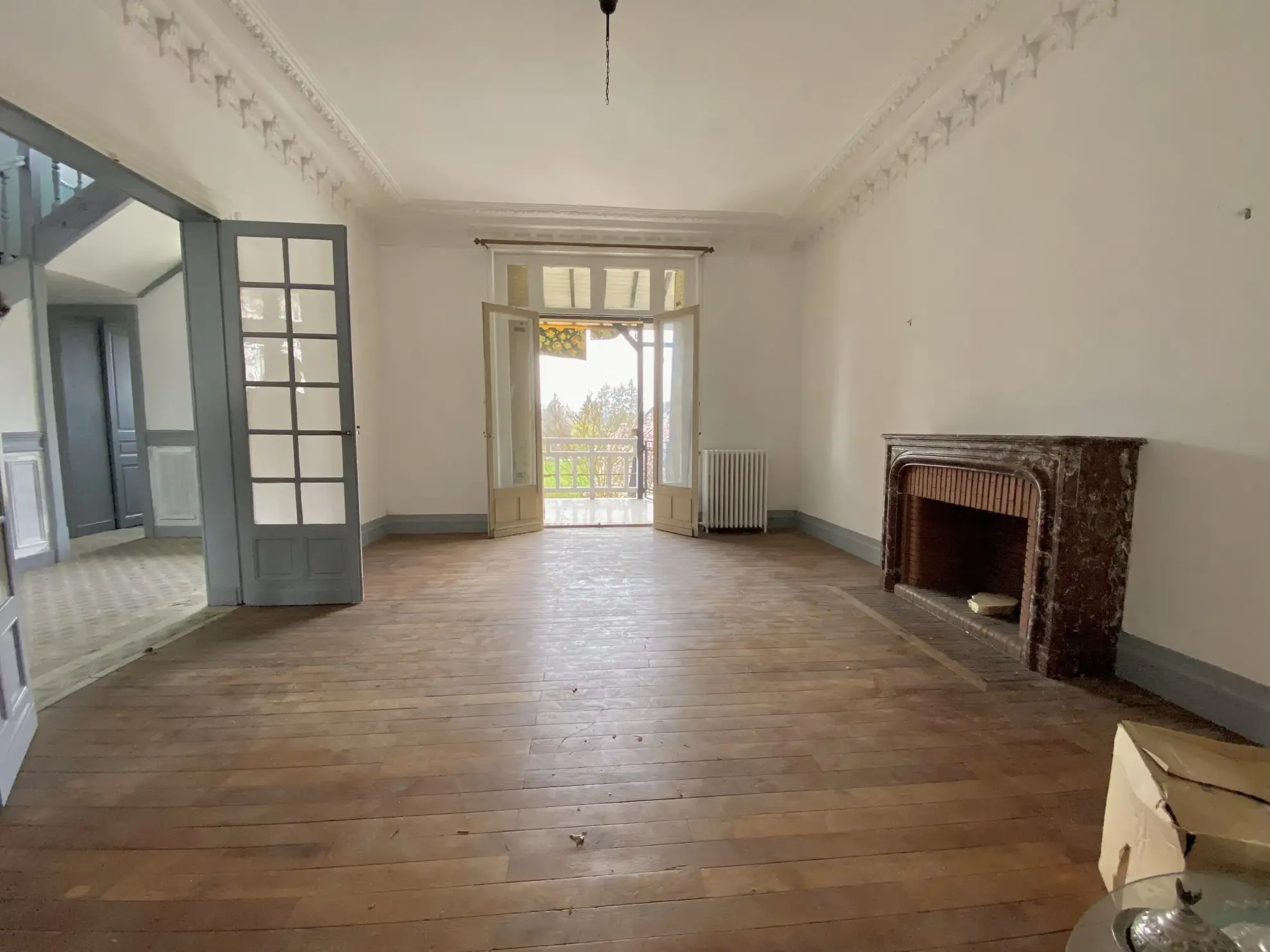 À vendre : Maison bourgeoise de 186m² à Vierzon avec accès canal 