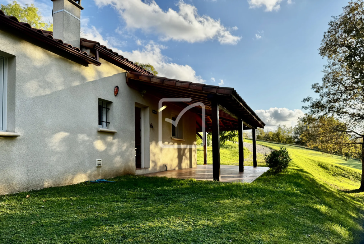 Charmant pavillon contemporain à Frayssinet avec grand terrain 