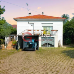 Maison à vendre à Aire sur l'Adour avec terrain spacieux et dépendances