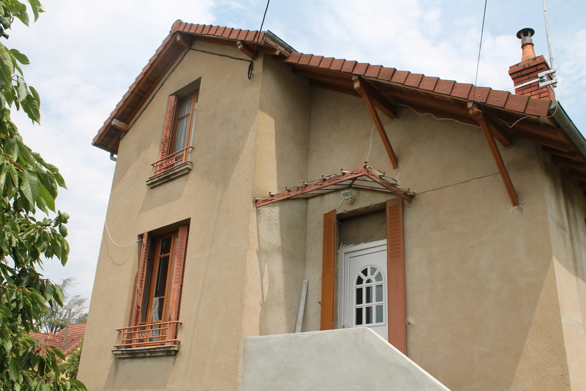 Maison rénovable à Cosne d'Allier sur terrain de 1165 m² 