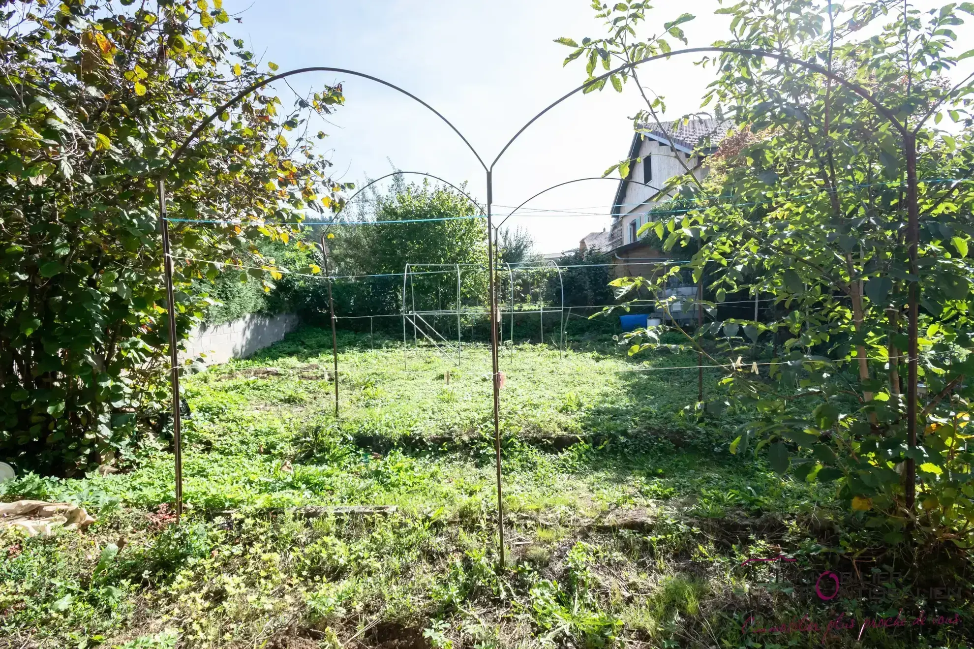 Pontarlier - 2 appartements à vendre avec garage et jardin 