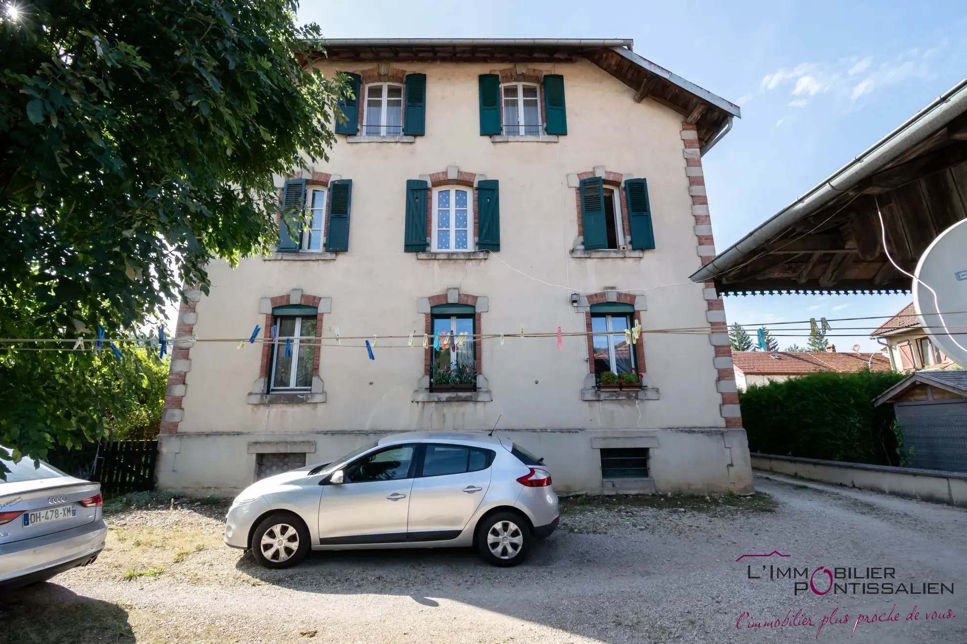 Pontarlier - 2 appartements à vendre avec garage et jardin 