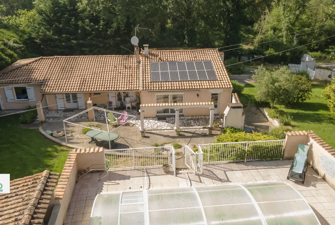 Maison COUP DE CŒUR à Château-Guibert - 5 chambres et piscine ! 