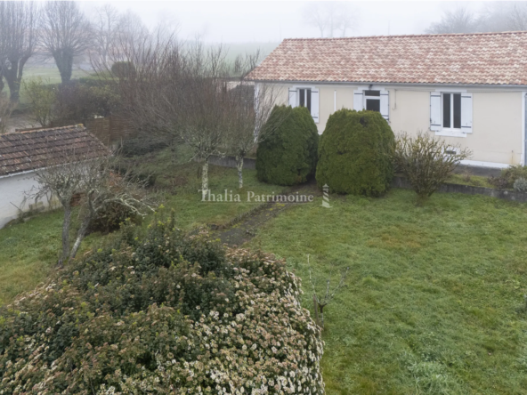 Maison à vendre à Ribérac - 1140 m² de terrain, 2 chambres