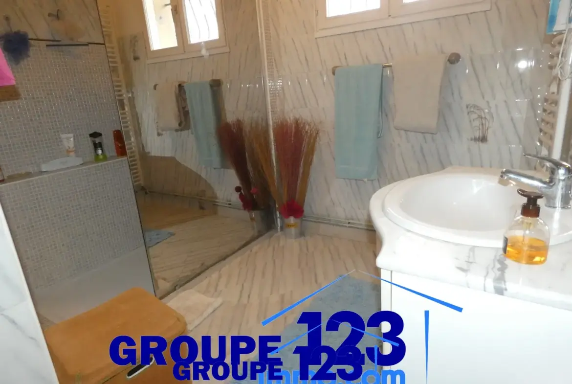 Maison familiale à Bassou de 140 m2 avec jardin 