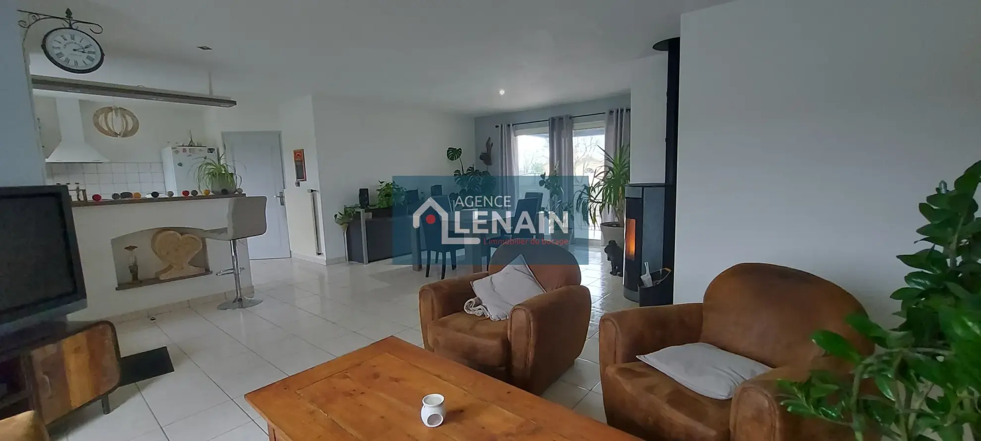 Maison de plain-pied à vendre à Les Herbiers - 261 250 EUR 