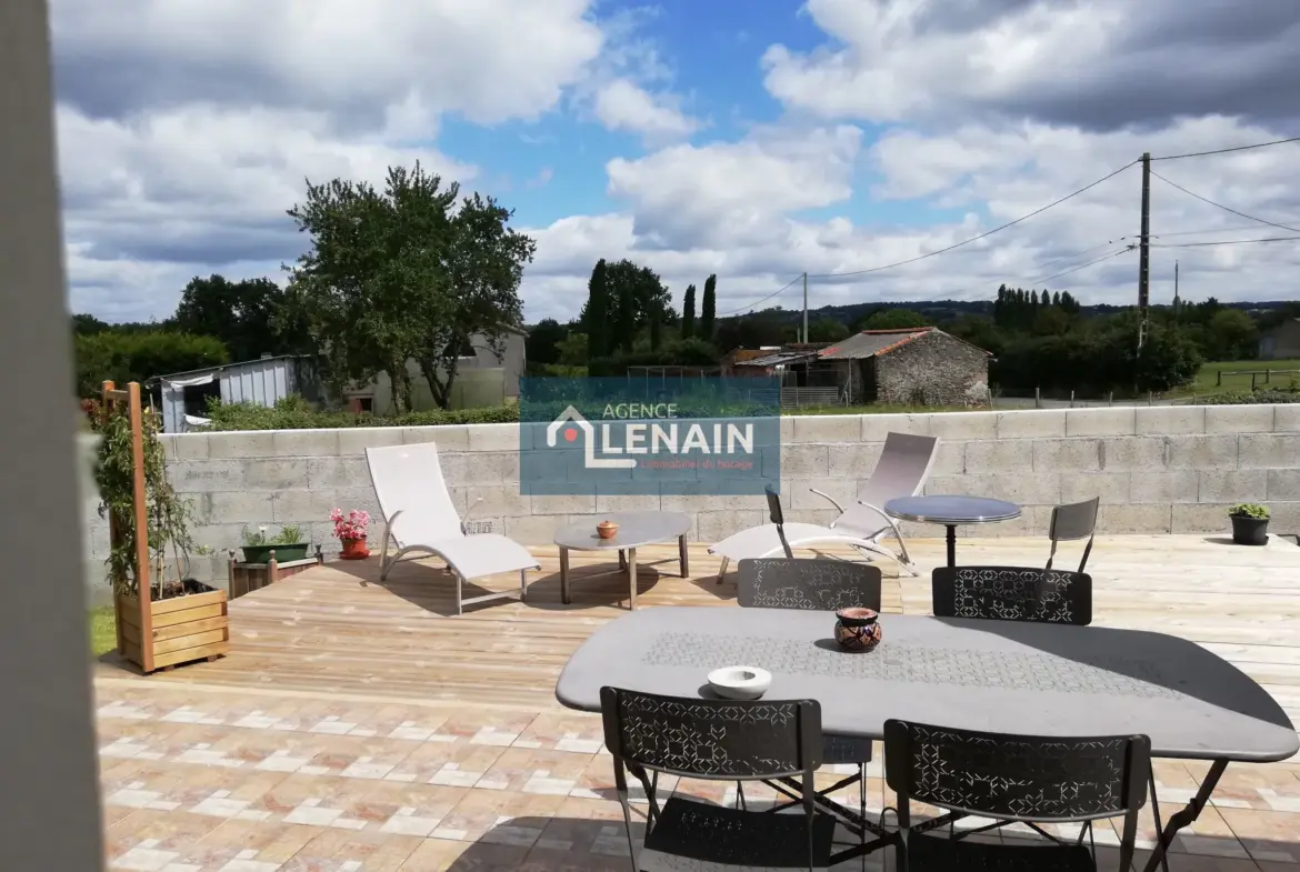 Maison de plain-pied à vendre à Les Herbiers - 261 250 EUR 