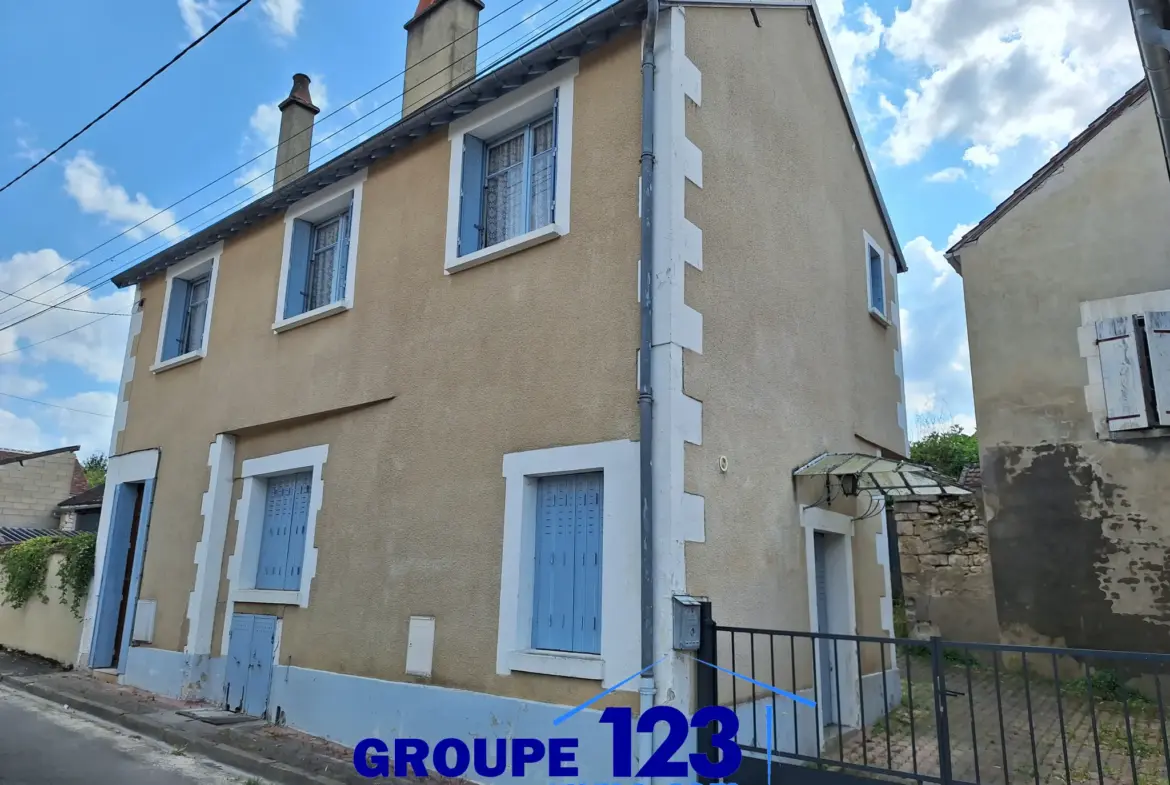 Maison de village T4 à vendre à Escolives-Ste-Camille 