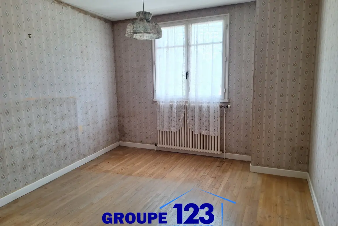 À vendre : Maison de village T4 à Escolives Ste Camille 