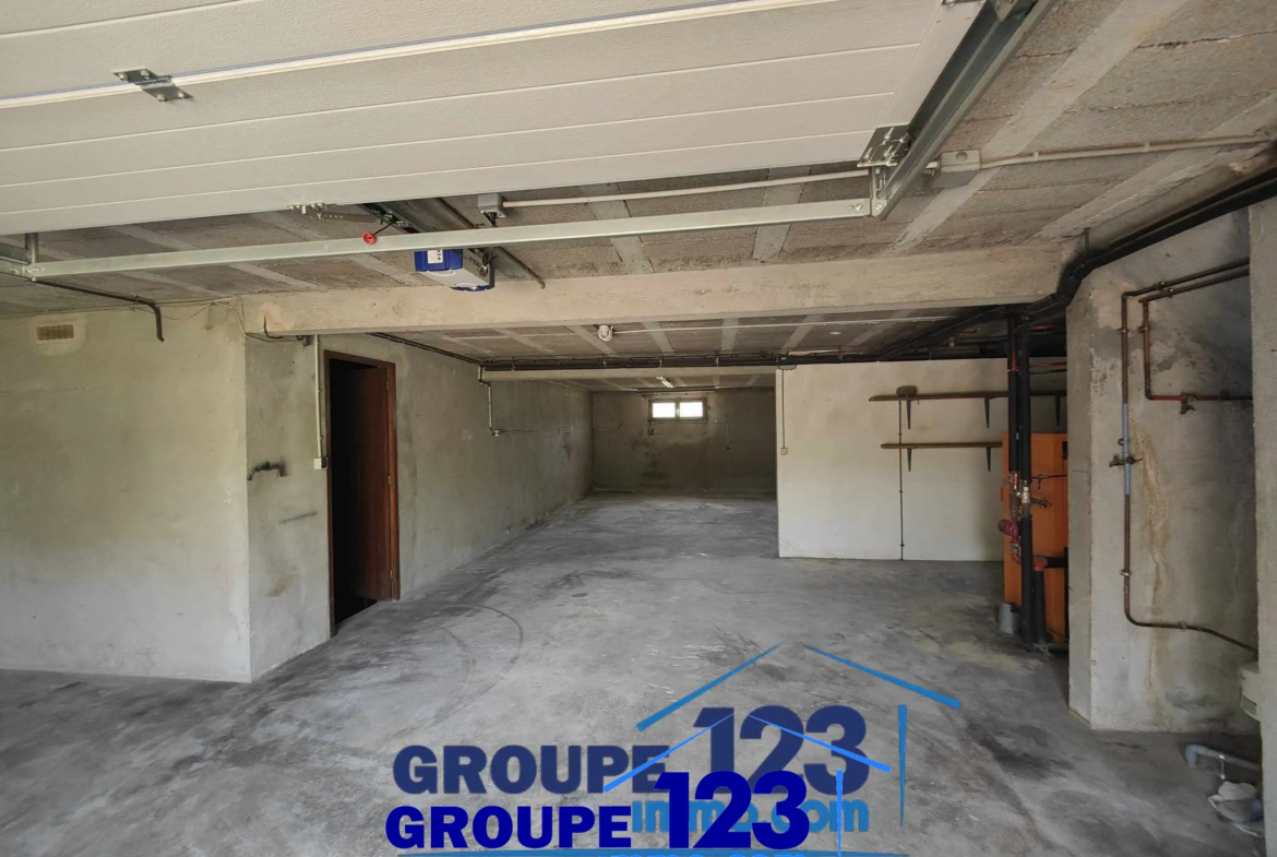 Maison spacieuse de 180 m² à Laduz avec 5 chambres et jardin 