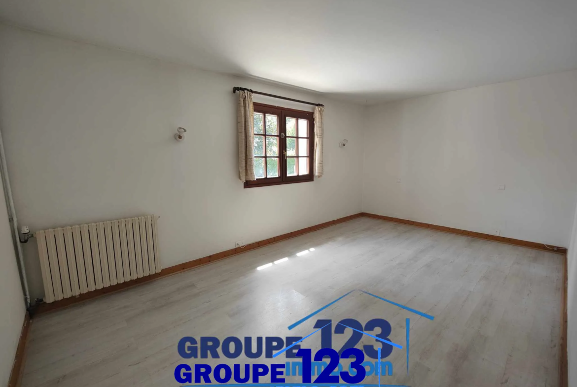 Maison spacieuse de 180 m² à Laduz avec 5 chambres et jardin 