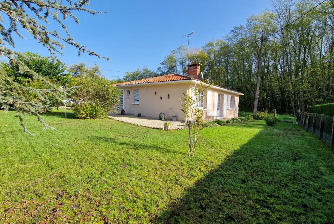 Maison de plain pied à Saint-Symphorien avec jardin et terrasse 