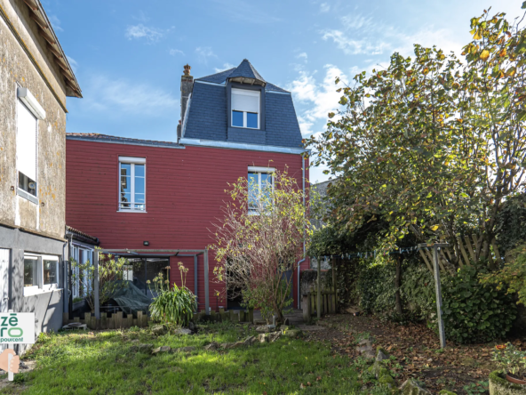 Charmante Maison de 230 m² à Bazoges en Paillers