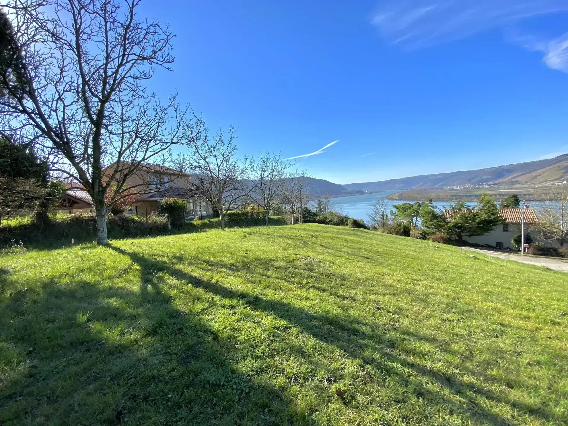 Magnifique terrain de 1020 m² à Saint-Vallier avec vue sur le Rhône 