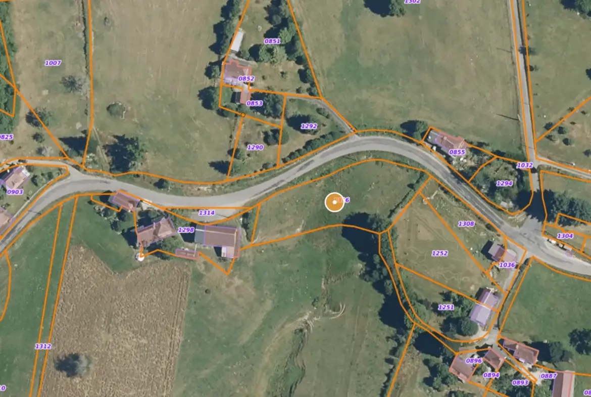 Terrain constructible de 2366 m² à vendre à Neuville 