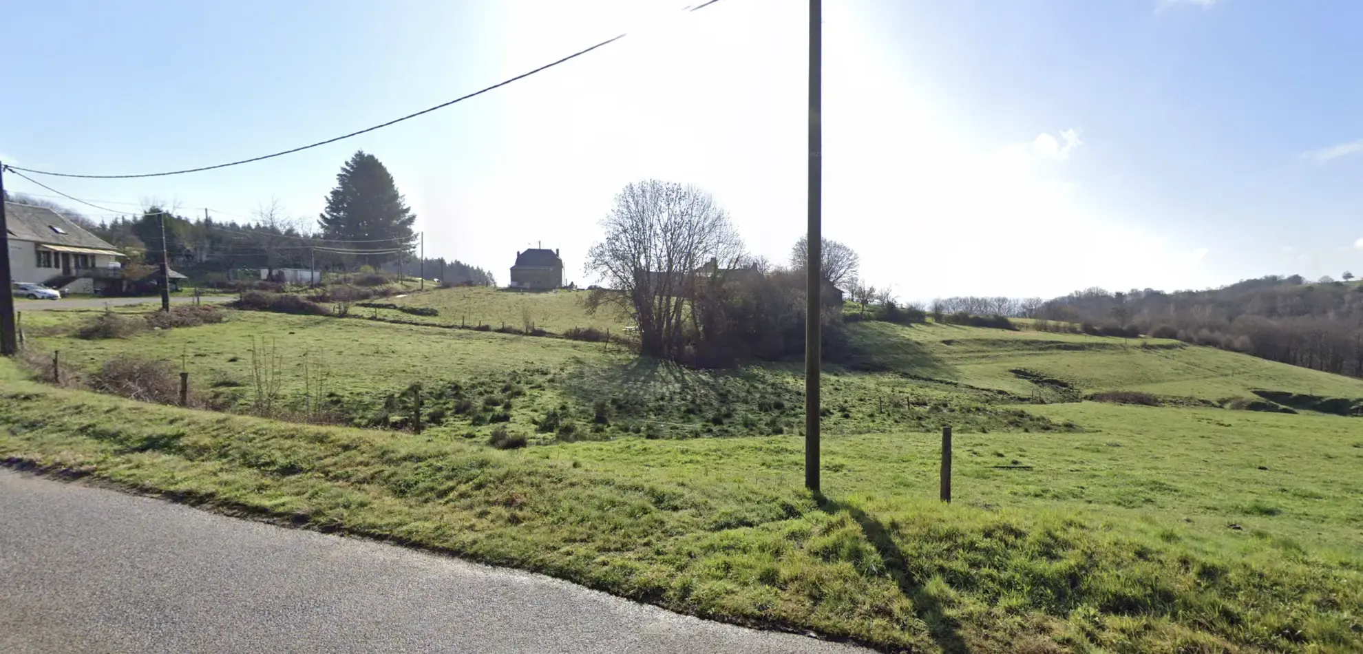 Terrain constructible de 2366 m² à vendre à Neuville 