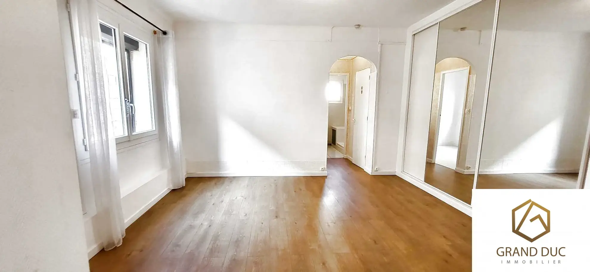 À vendre : Appartement de 52 m², 2 pièces, Rue Caisserie - Marseille 