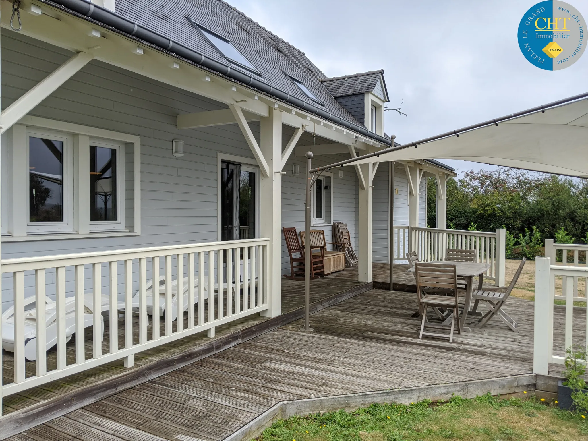 Maison en bois récente à Porcaro avec 4 chambres et grand terrain 