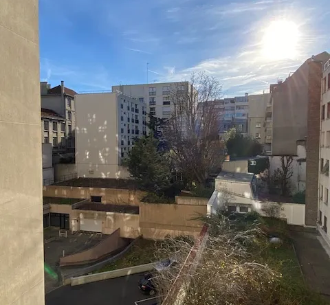 Appartement studio à vendre près du métro Porte des Lilas - Paris 75019