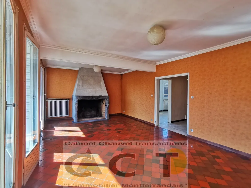 À vendre : Maison de ville à rénover à Clermont-Ferrand 