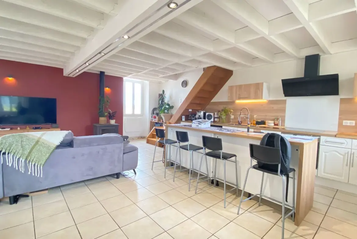 Appartement Type 3 Rénové à Saint-Savournin - 249 000 € 