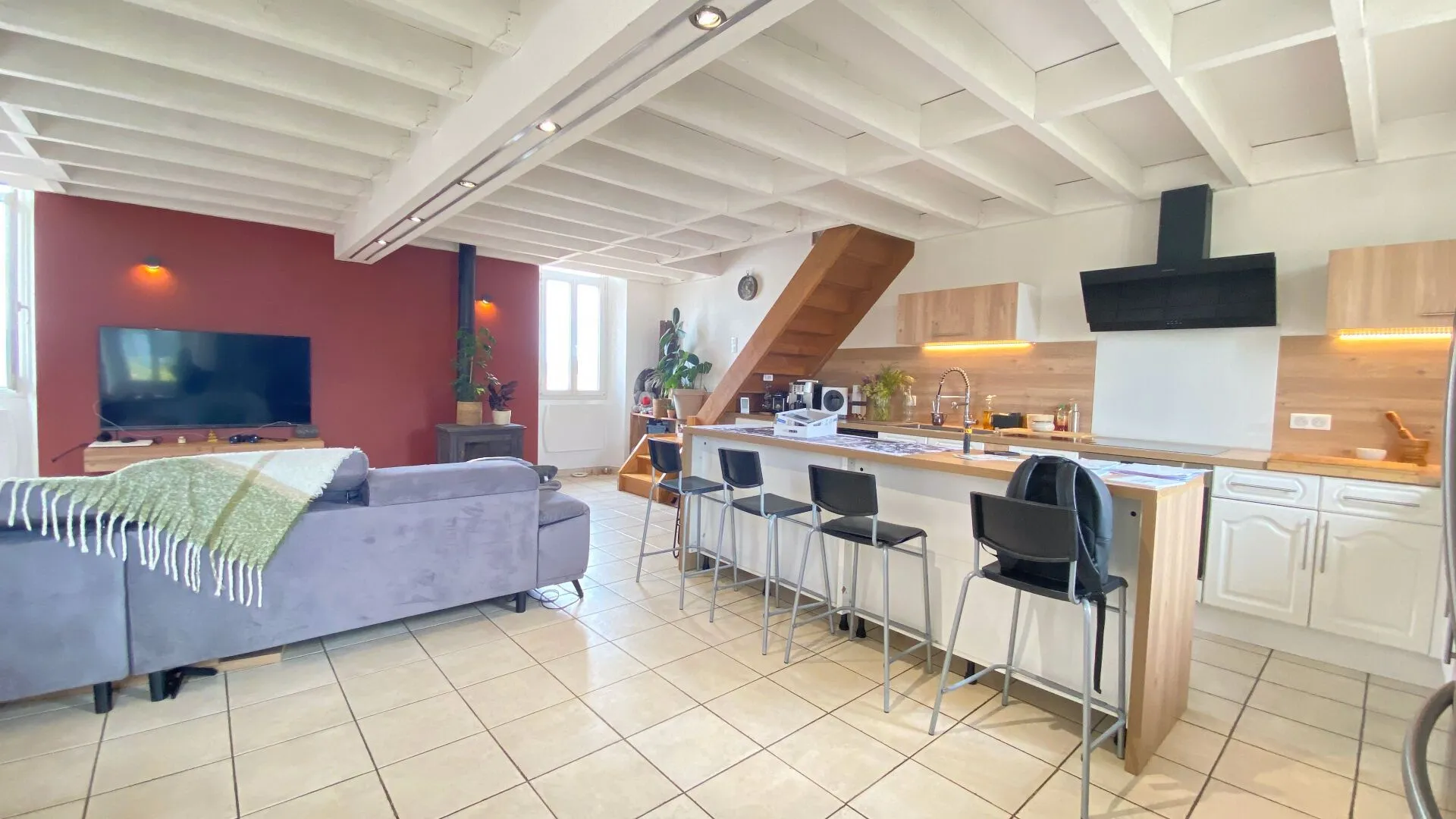 Appartement Type 3 Rénové à Saint-Savournin - 249 000 € 