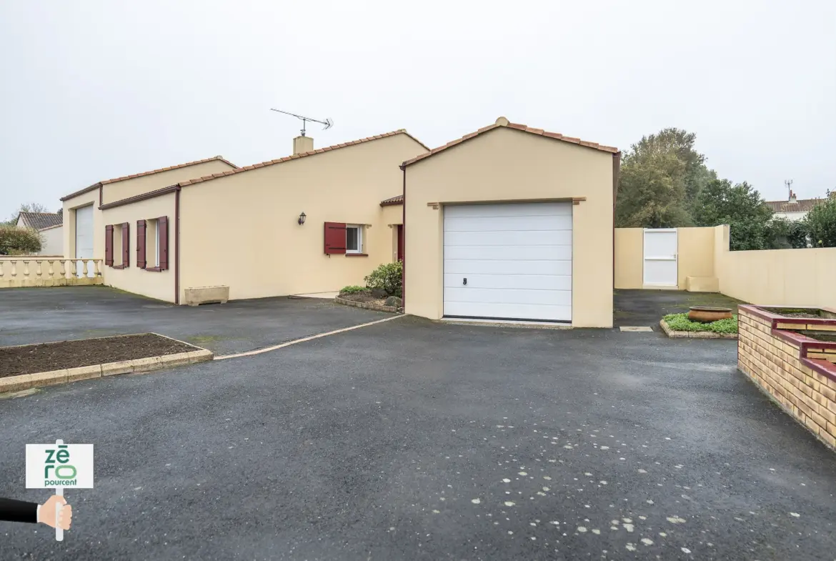 Maison de plain-pied à Treize-Septiers - 3 chambres et 2 garages 