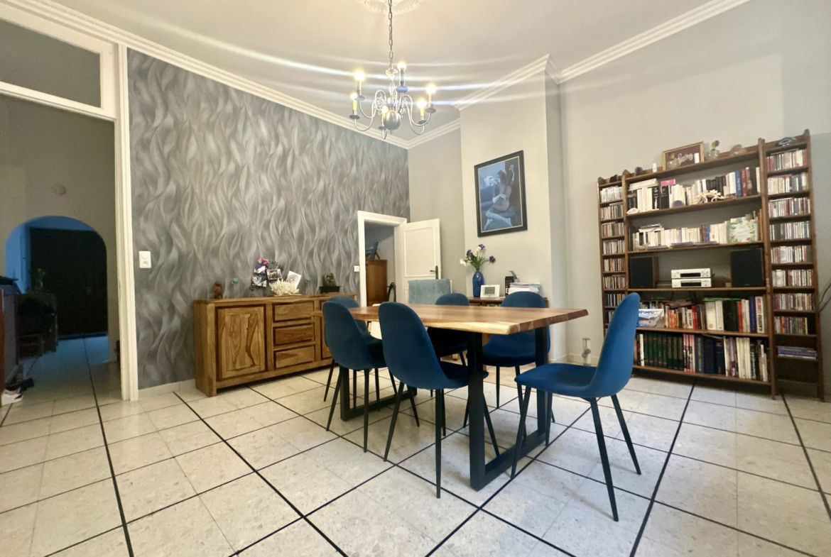 À vendre : Superbe maison de caractère en centre-ville de Douai 