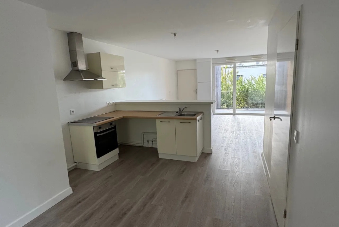 Appartement T3 à vendre à Bordeaux Ginko près du tramway 