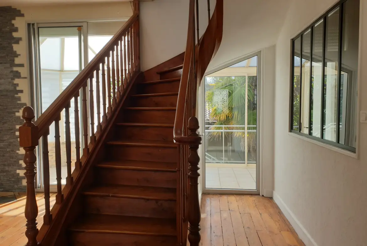 Maison à vendre dans le quartier Hôpital à Périgueux - 5 chambres avec jardin et garage 