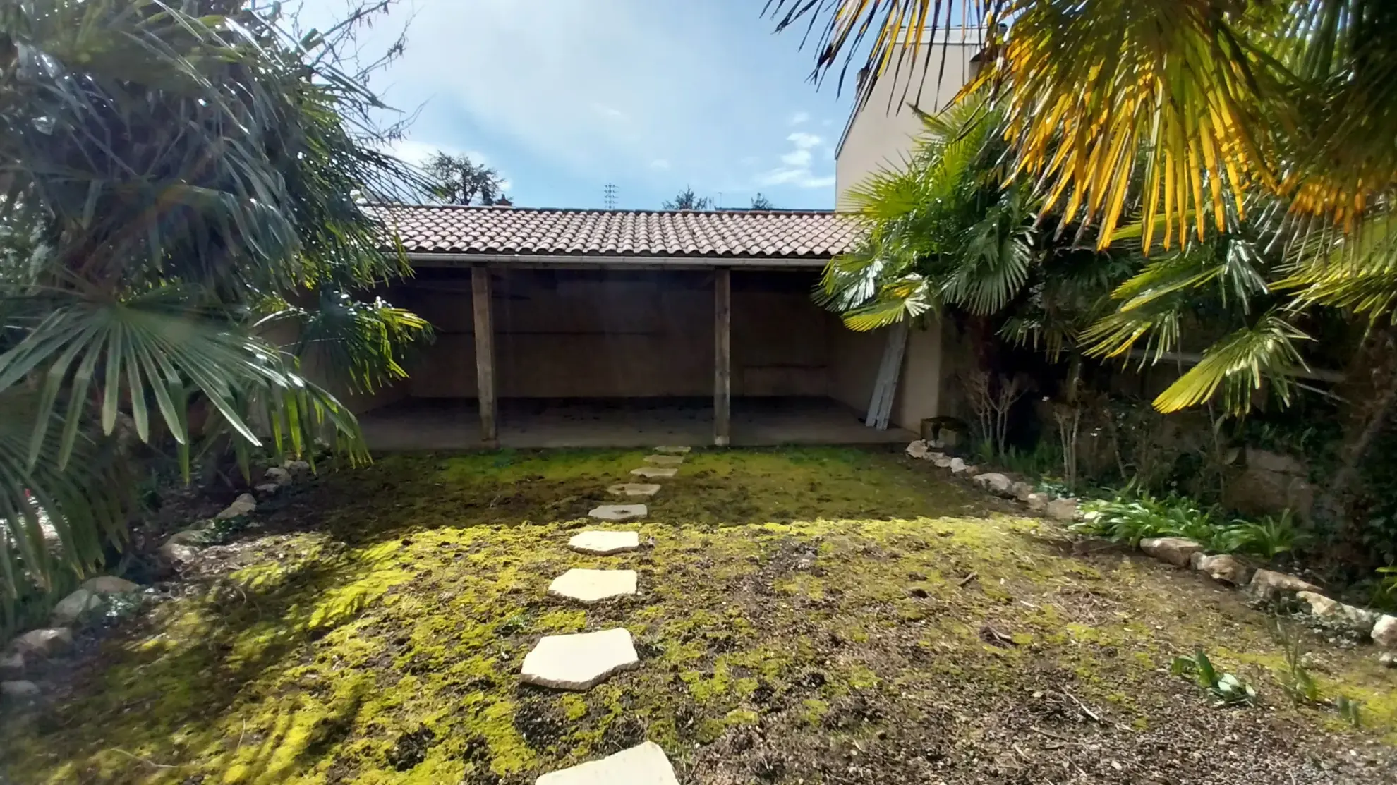 Maison à vendre dans le quartier Hôpital à Périgueux - 5 chambres avec jardin et garage 