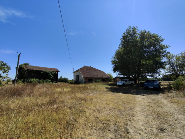 Maison en Pierre à Rénover à 10 Minutes de Langon