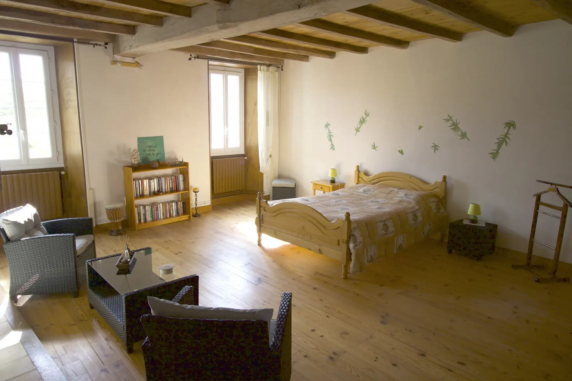 Maison charentaise en parfait état avec jardin et dépendances à Annepont 