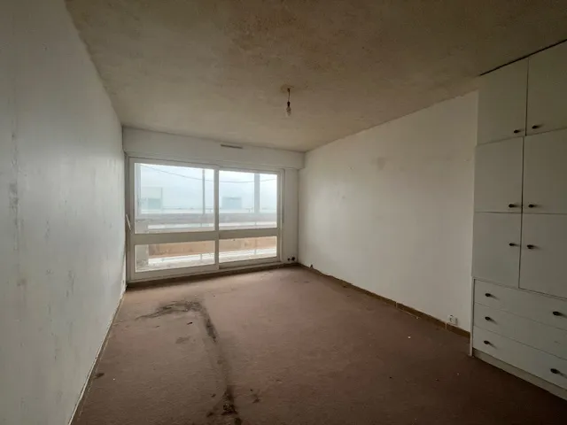 Appartement à réinventer avec vue mer à St Hilaire de Riez 