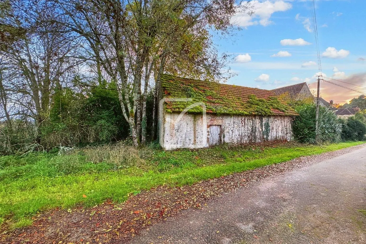 Ensemble immobilier avec Longère de 1850 à Montcléra 