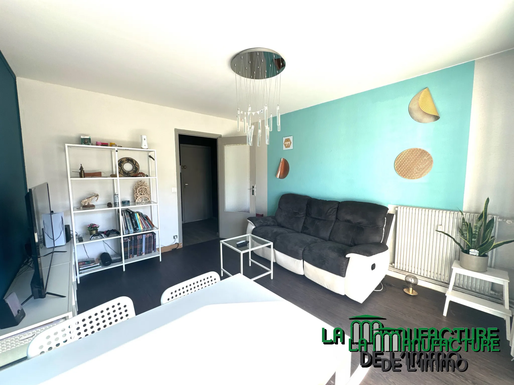 Appartement T4 lumineux avec balcon, cave et parking à Saint-Étienne 