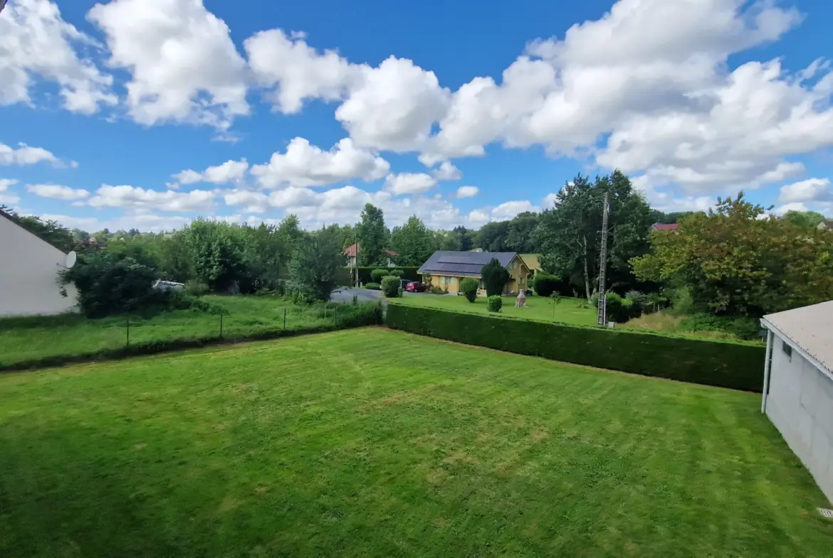 Maison rénovée à vendre à Lubersac avec jardin et dépendance 