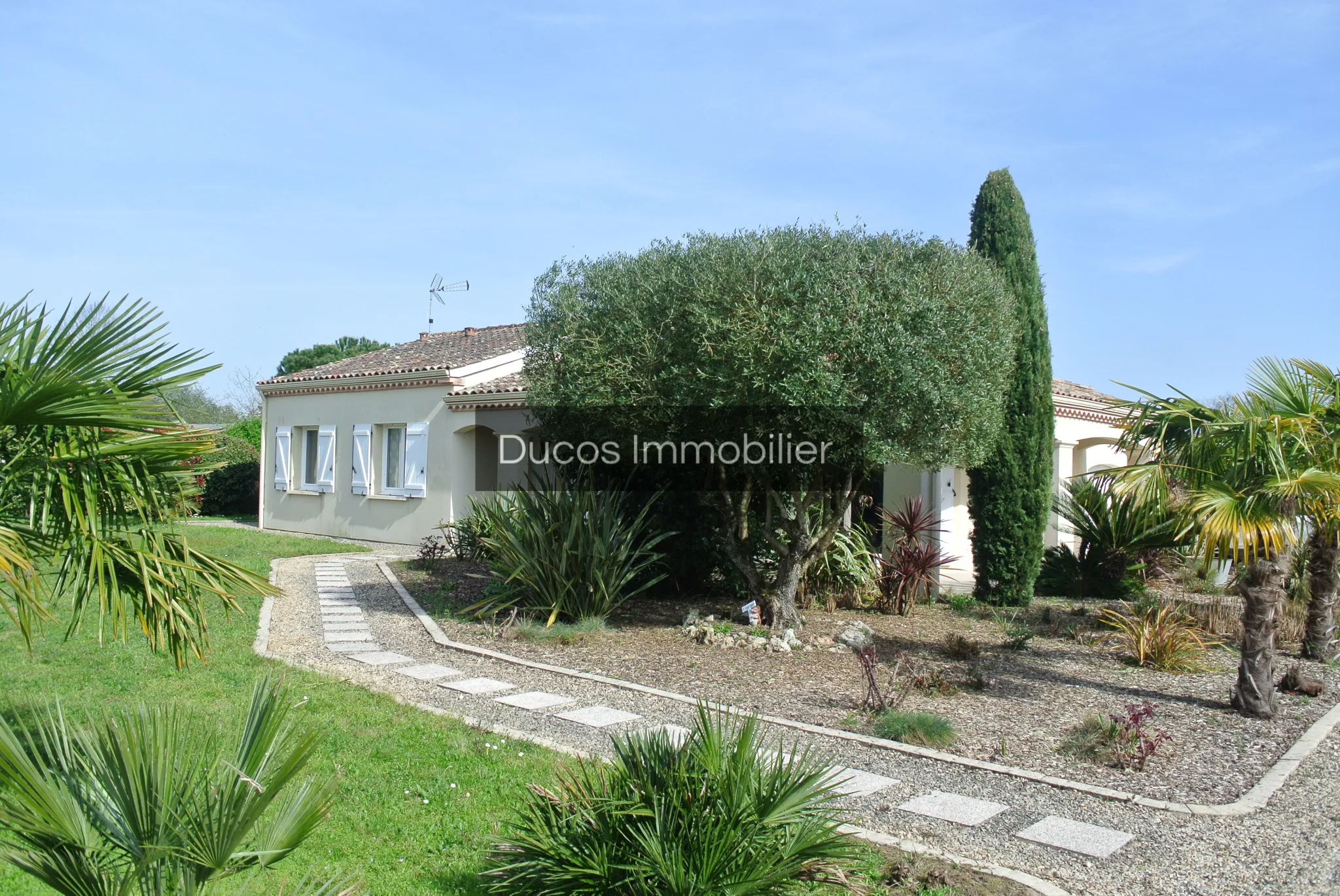 Maison de plain-pied avec jardin à vendre à Marmande 