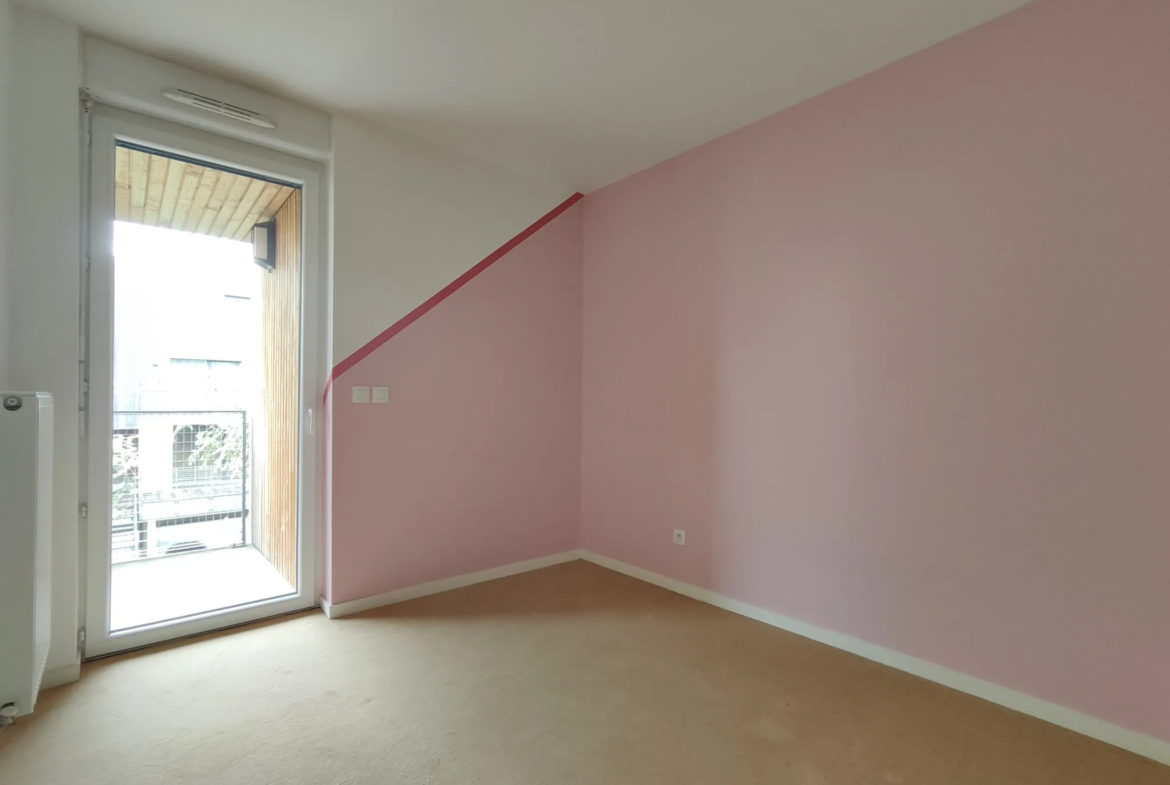 À vendre : Appartement T4 moderne à Lille Moulins avec balcon 