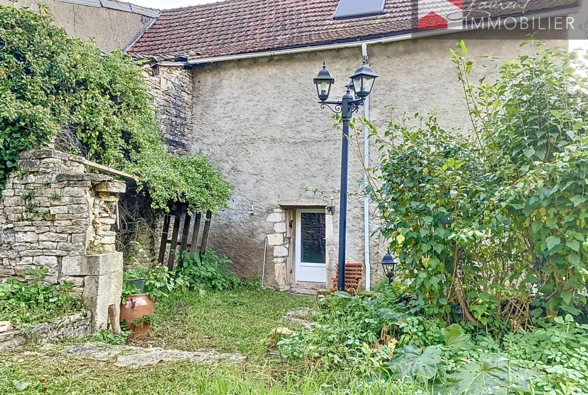 Maison à vendre à SENNECEY-LE-GRAND - 4 Chambres et Jardin 