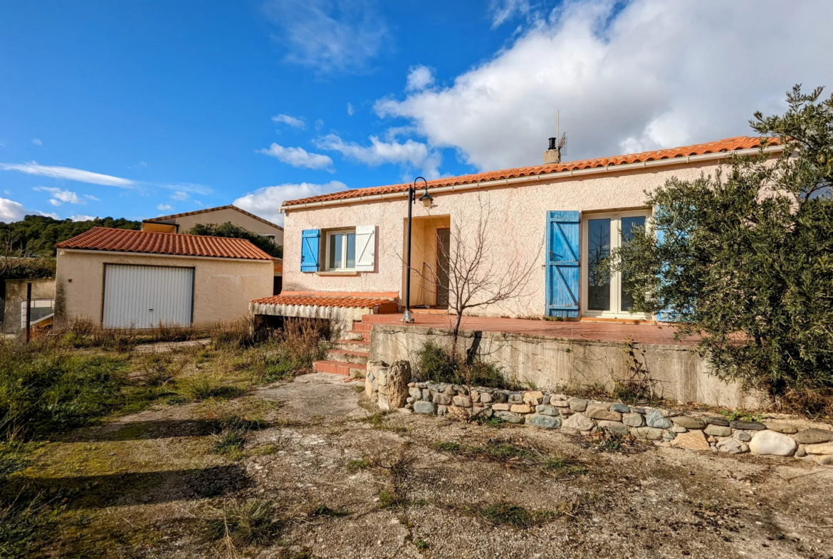 Villa plain-pied avec garage et terrain constructible à Bize-Minervois 