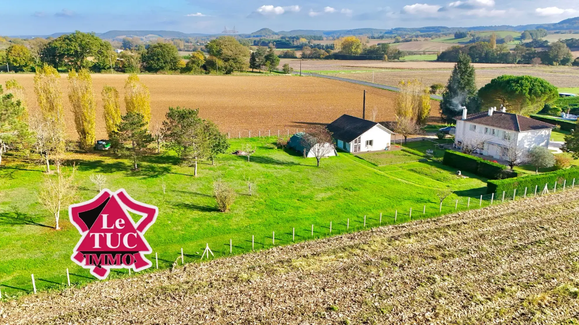 Maison 4 chambres avec double garage et terrain de 5750 m² à Dausse 