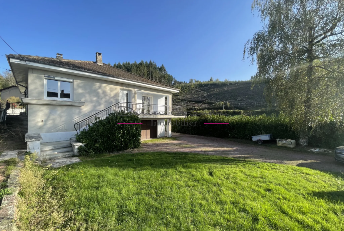 Maison rénovée avec jardin à Cours-la-Ville - 4 chambres 