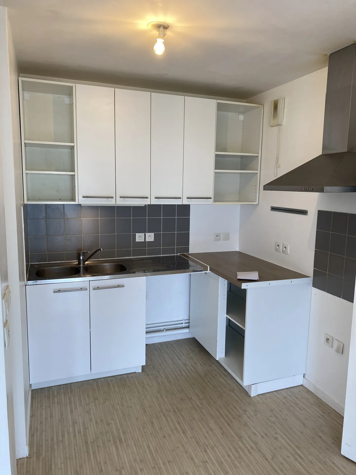 Appartement lumineux T2 à vendre aux Docks de Ris, Ris-Orangis 