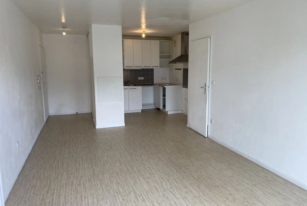 Appartement lumineux T2 à vendre aux Docks de Ris, Ris-Orangis 