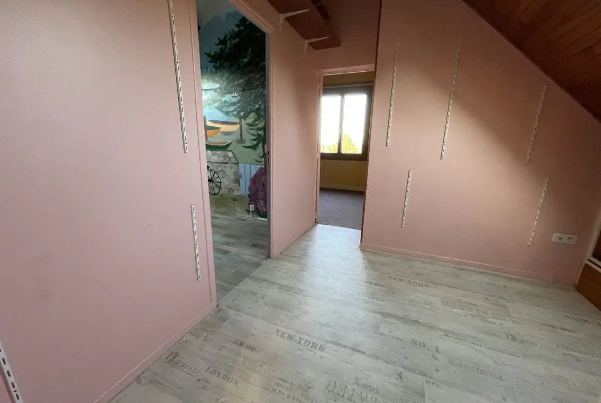 Maison familiale à vendre à Creuzier-le-Neuf - 5 chambres 